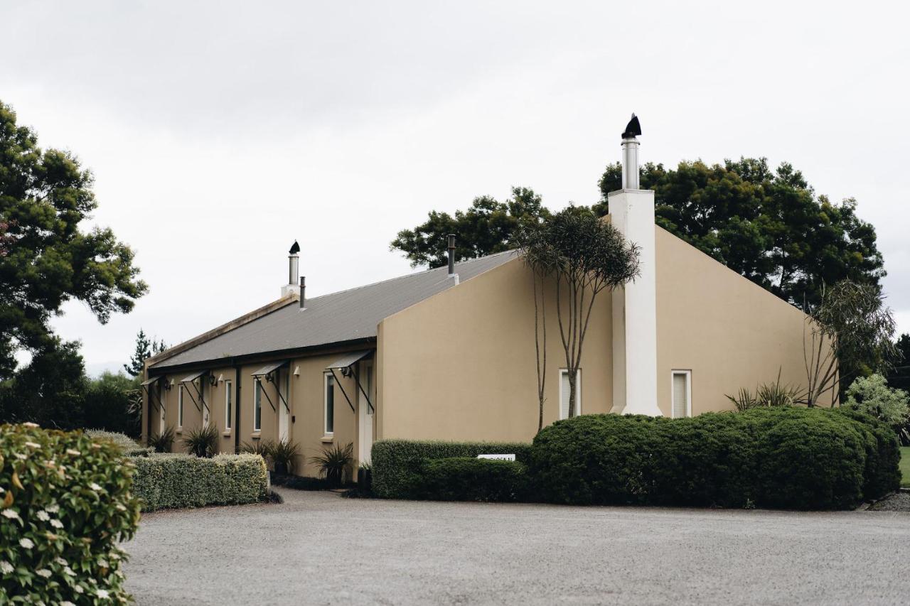 Brackenridge Country Retreat & Spa Martinborough Exterior photo